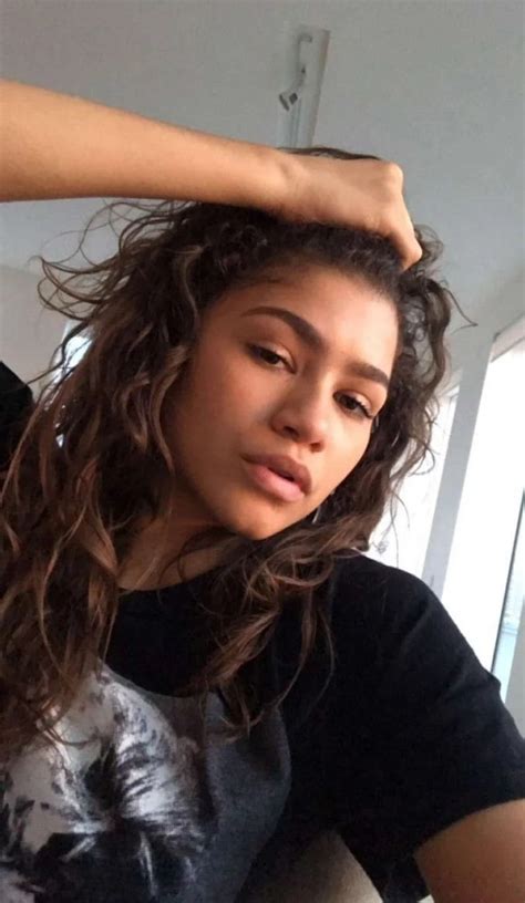 zendaya blowjob|Zendaya pleases her man with perfect blowjob (fake celebrity。